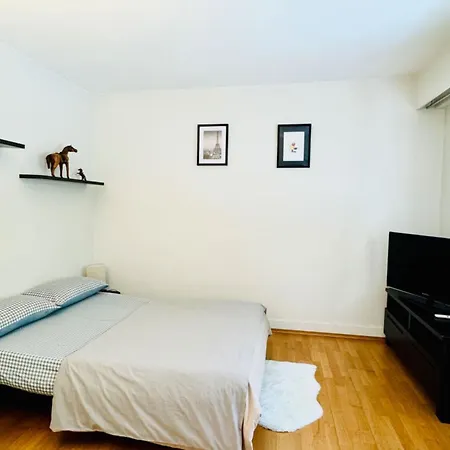2 Bedrooms Near Tour Eiffel Free Parking High Security Apartment *