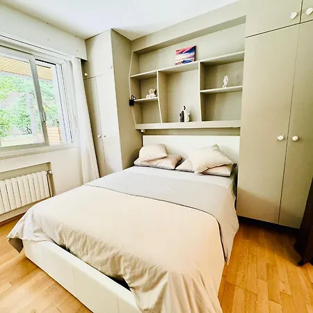 Apartment 2 Bedrooms Near Tour Eiffel Free Parking High Security Paris